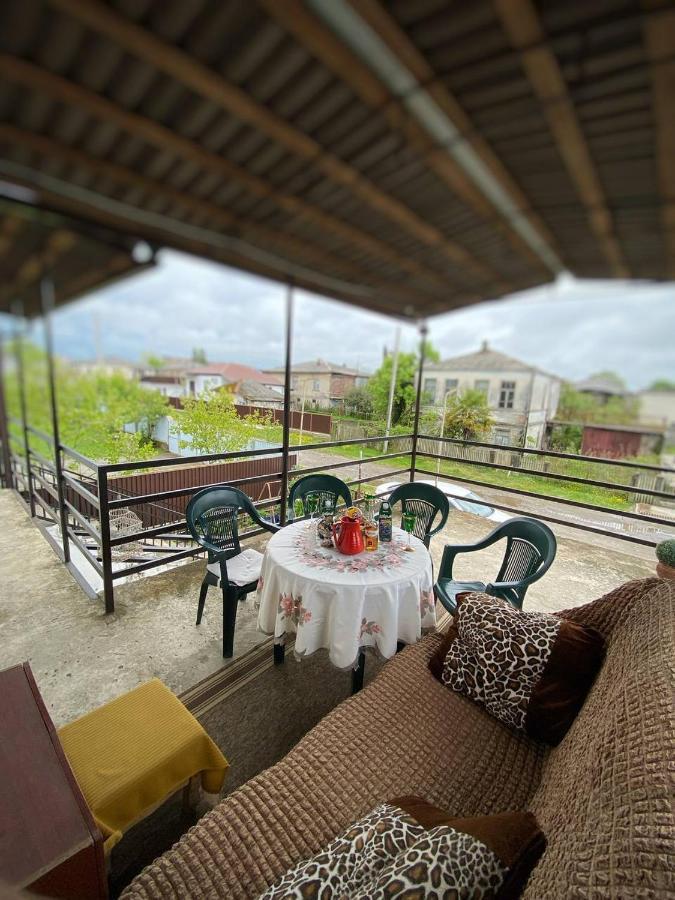 Мир Ochamchira Bagian luar foto