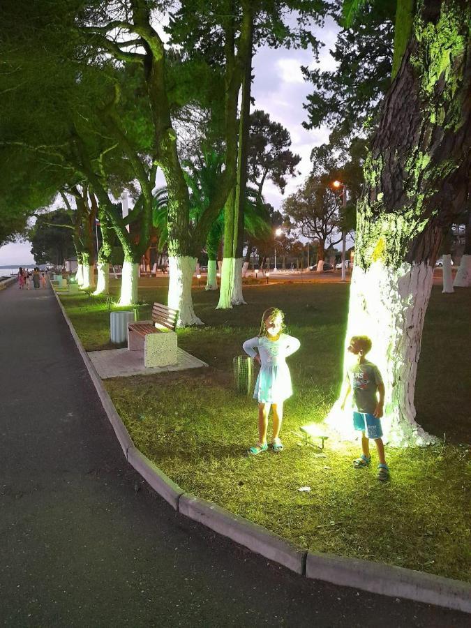 Мир Ochamchira Bagian luar foto